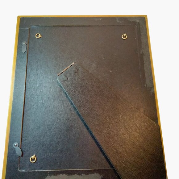 Vintage Gold Tone Ornate Picture Frame With Easel Stand 8x10 Photo - Picture 5 of 6